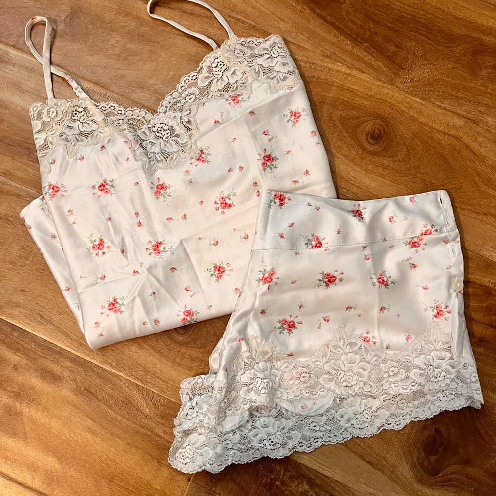 Ralph Lauren pajama set soft white with floral print